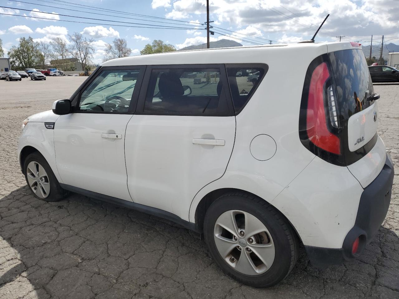 KNDJN2A23F7813558 2015 Kia Soul