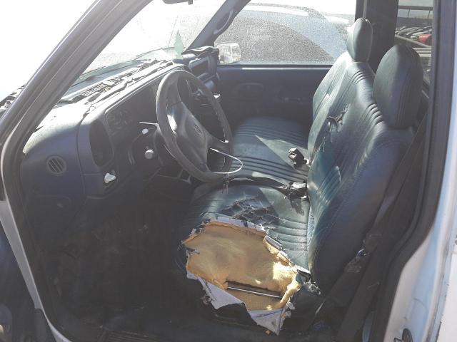 2000 Chevrolet Gmt-400 C2500 VIN: 1GCGC24R2YF500180 Lot: 45707914