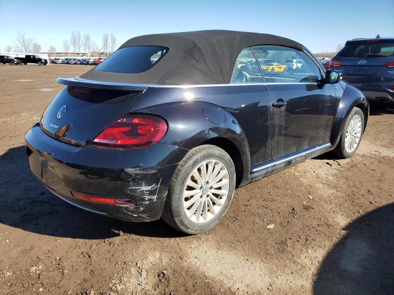 3VW5DAAT5KM510785 2019 Volkswagen Beetle S