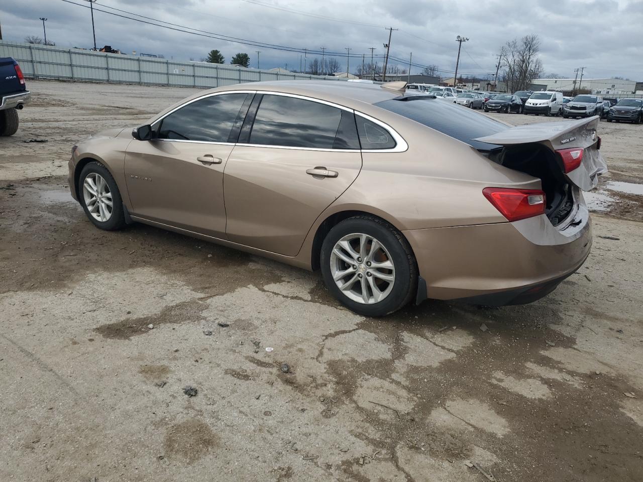 1G1ZD5ST6JF118772 2018 Chevrolet Malibu Lt