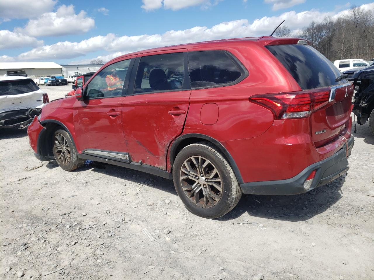 Lot #2469229637 2016 MITSUBISHI OUTLANDER