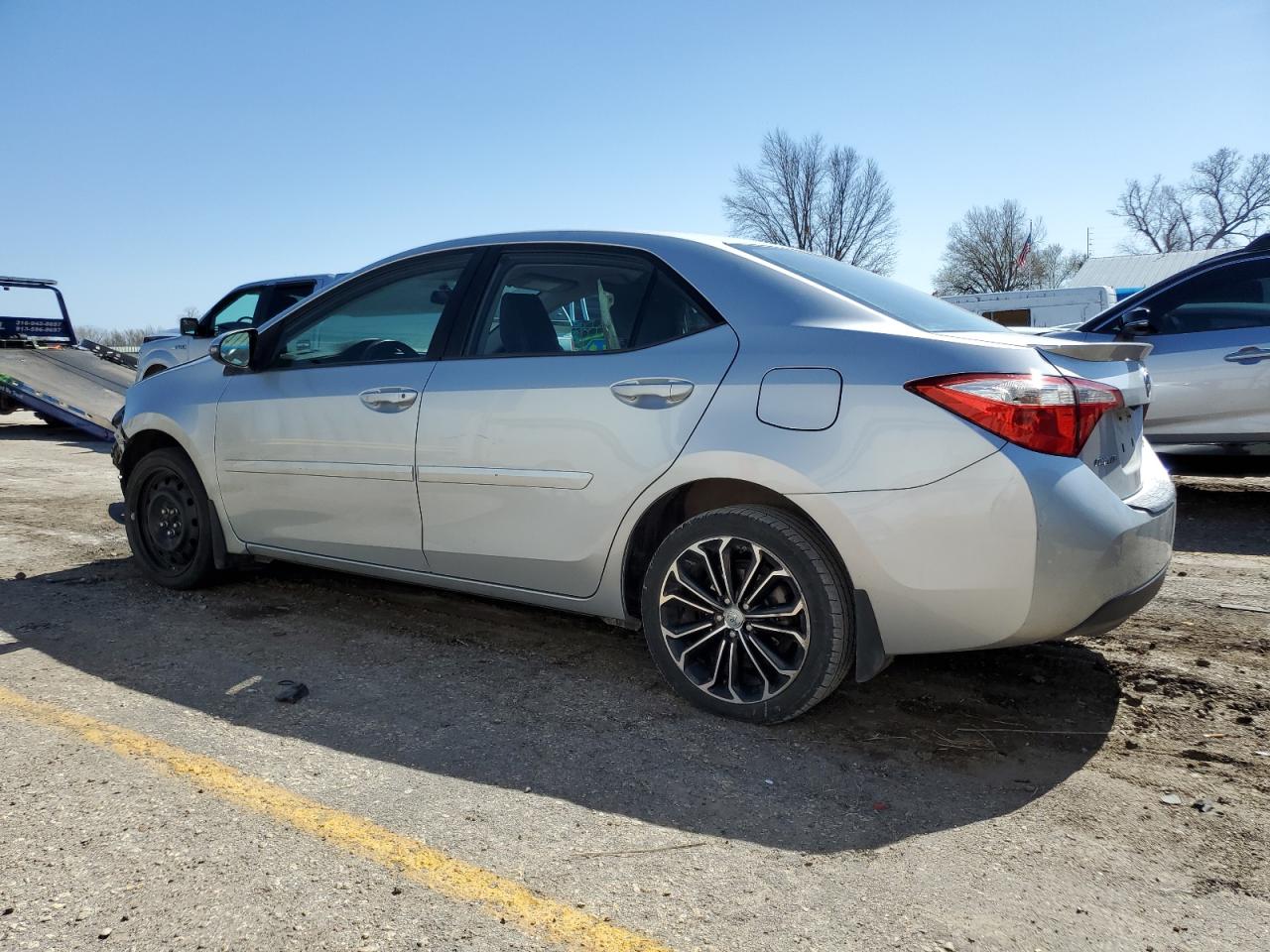 2016 Toyota Corolla L vin: 5YFBURHE1GP552365