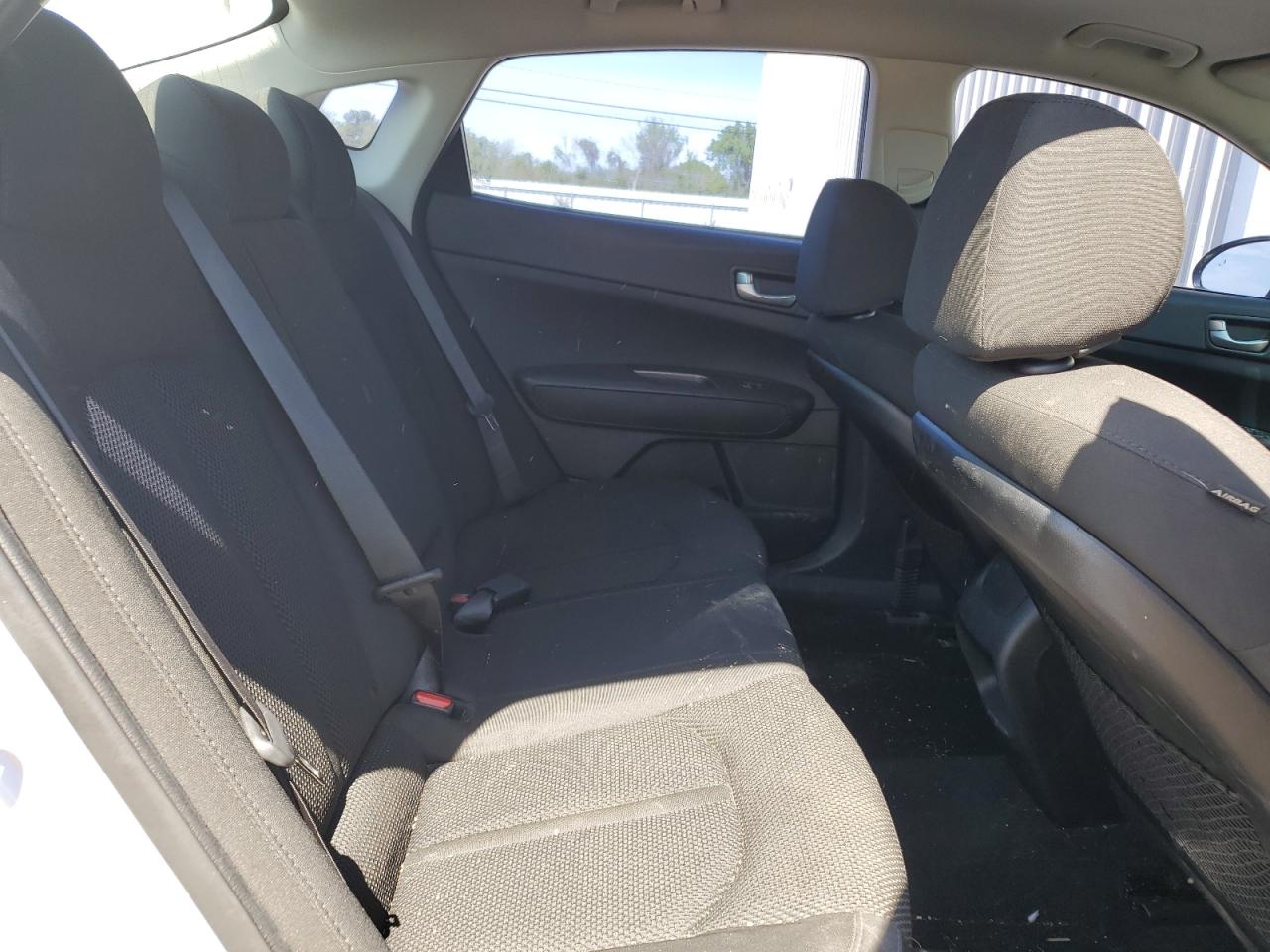 5XXGT4L37KG369023 2019 Kia Optima Lx