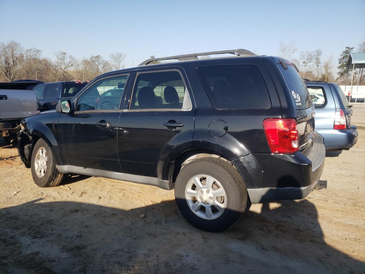 4F2CY0C71AKM03165 2010 Mazda Tribute I