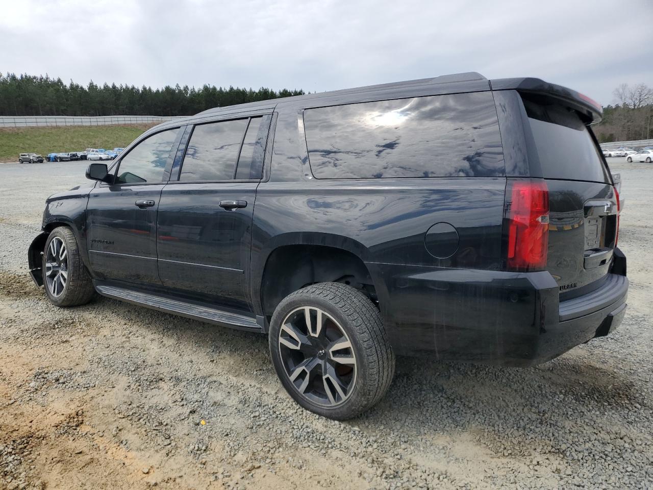 1GNSCJKJ9KR122292 2019 Chevrolet Suburban C1500 Premier