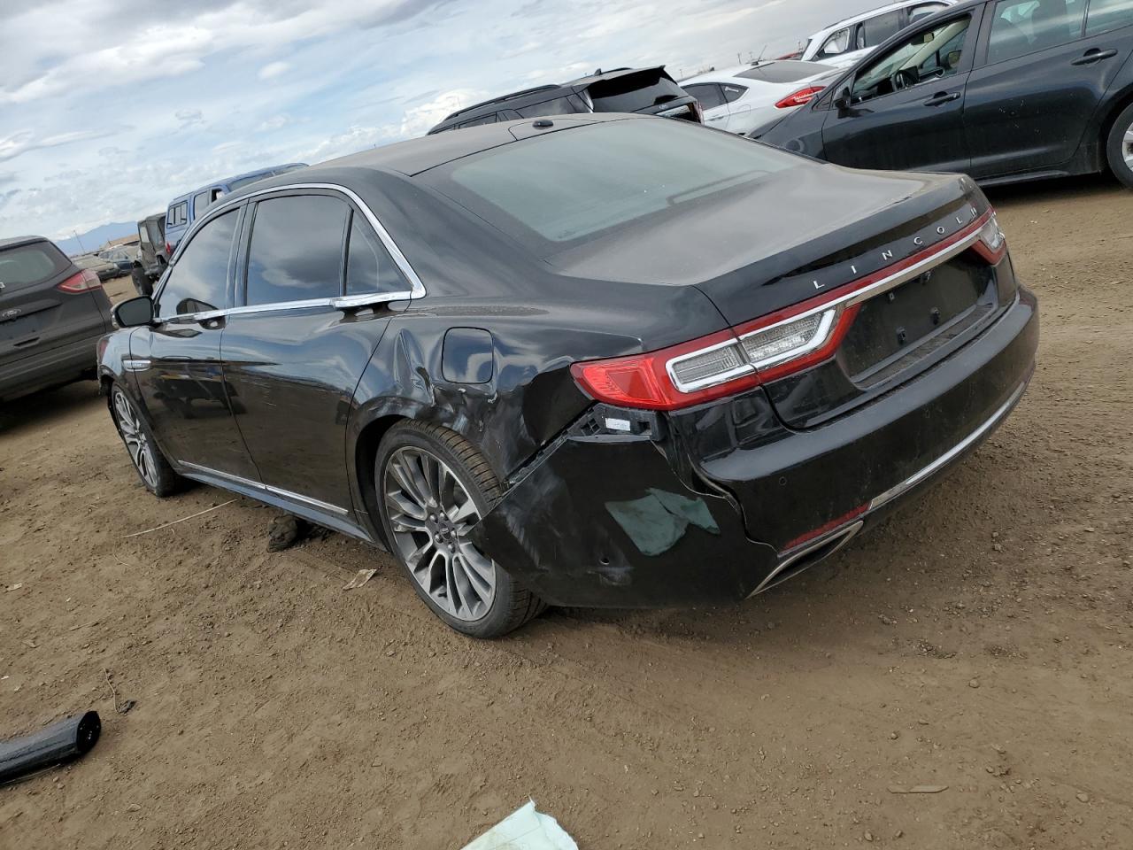 1LN6L9NP6H5605923 2017 Lincoln Continental Reserve