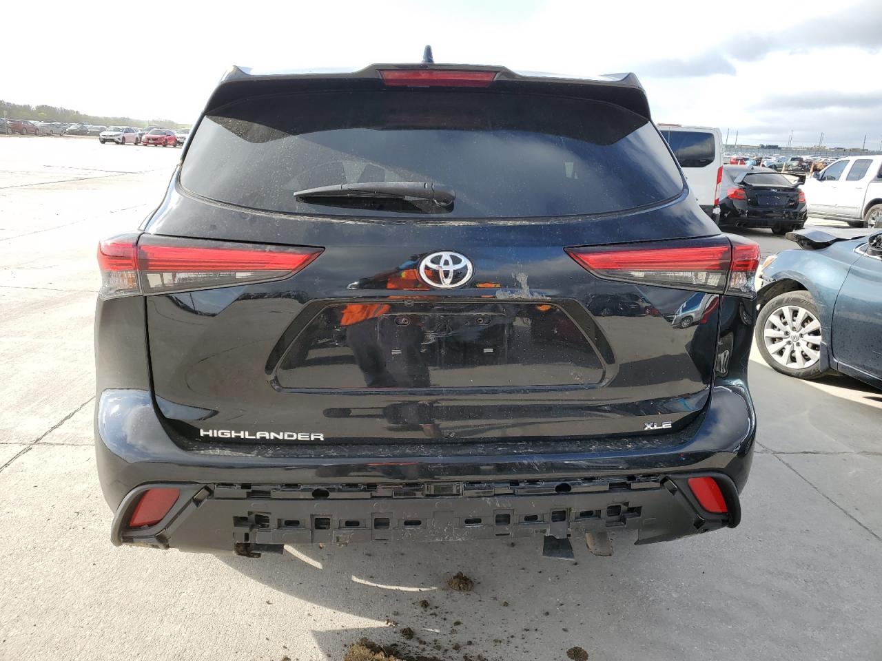 5TDGZRAH2LS505262 2020 Toyota Highlander Xle