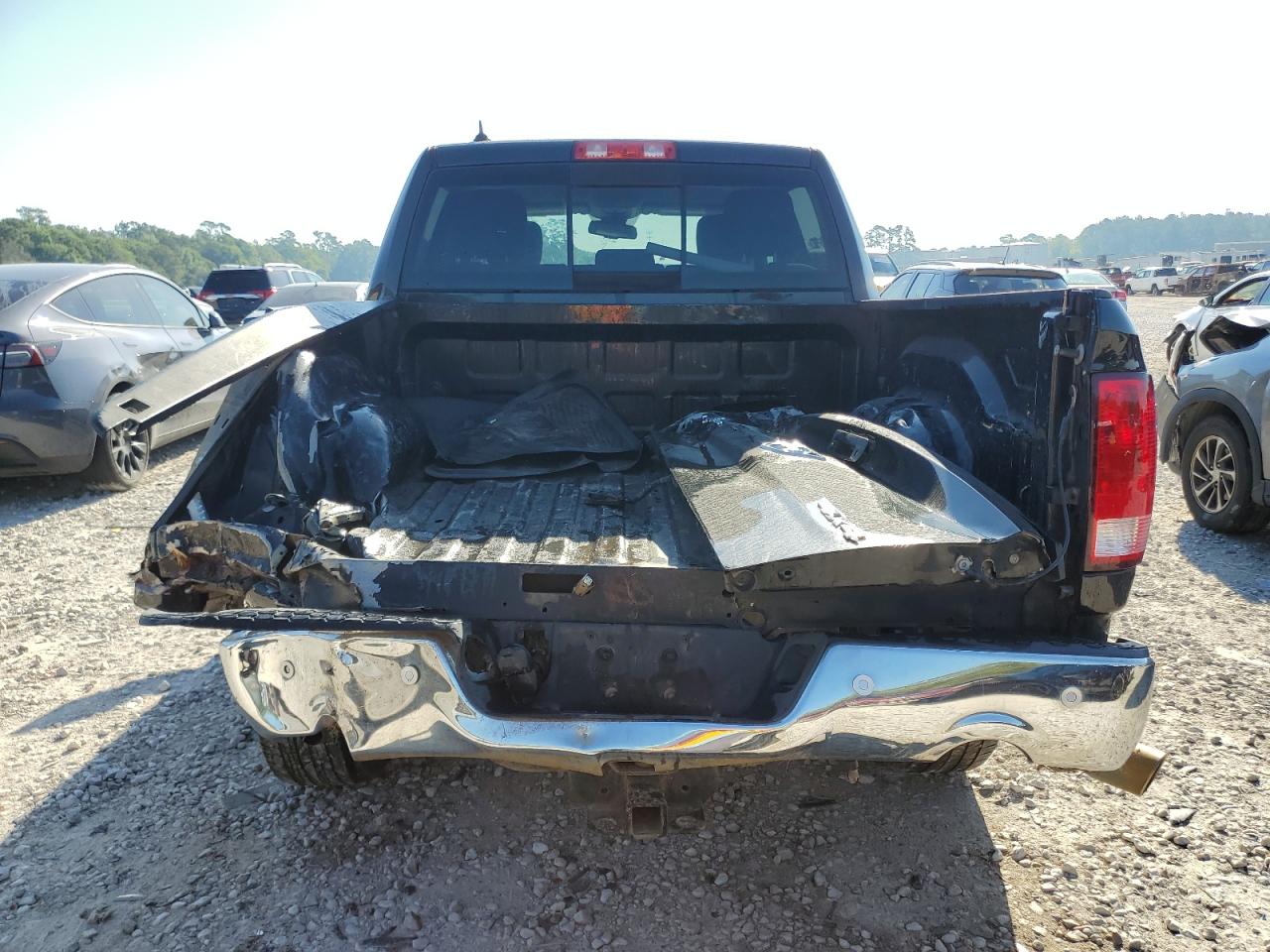 1C6RR7LT1GS373050 2016 Ram 1500 Slt