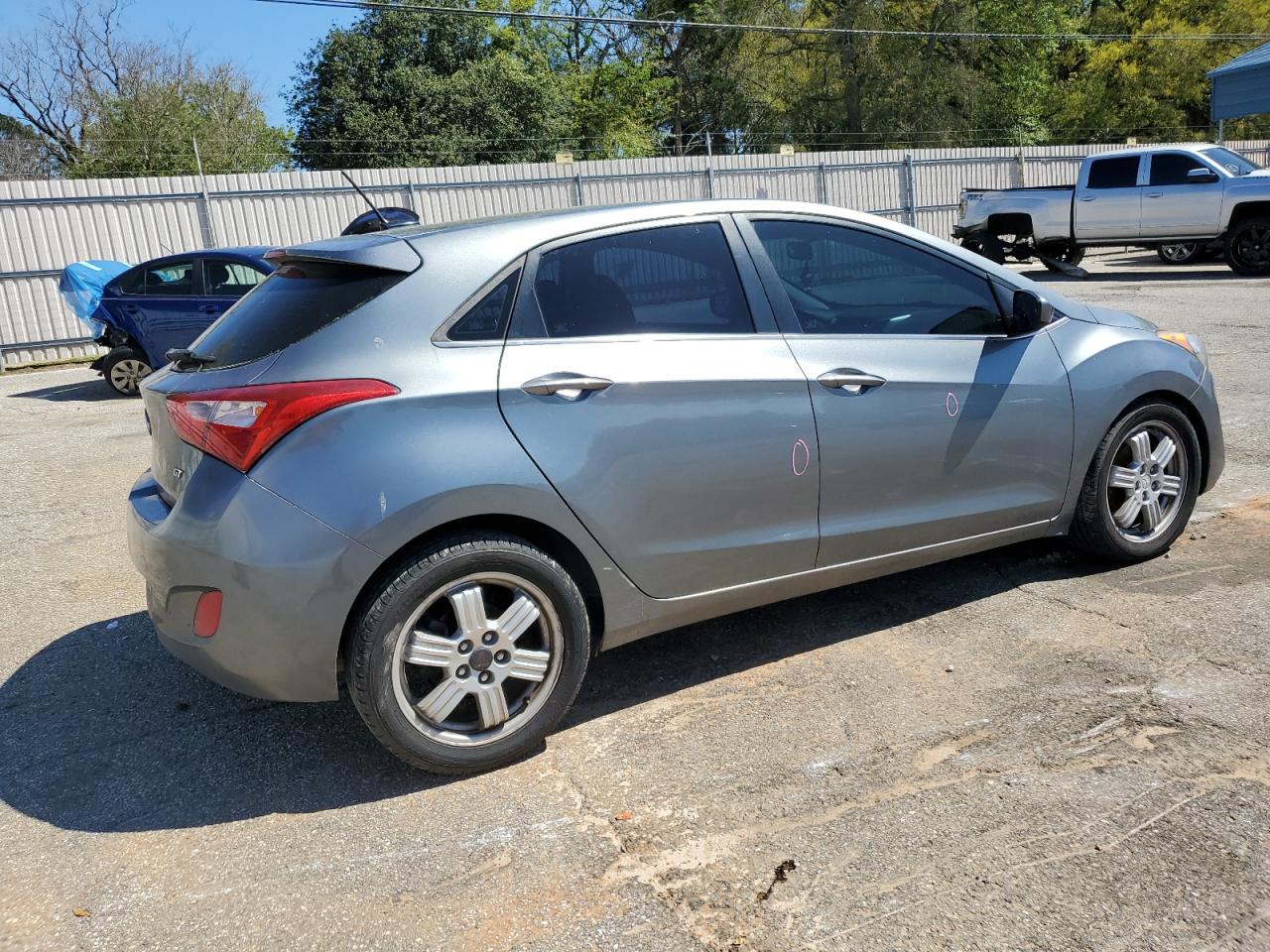 2017 Hyundai Elantra Gt vin: KMHD35LH5HU357715