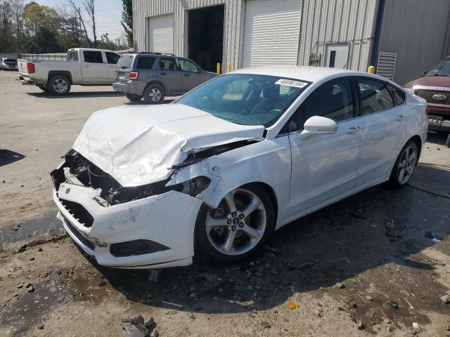 Lot #2455181417 2015 FORD FUSION SE salvage car