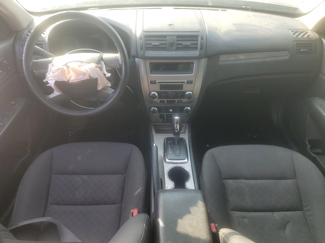 3FAHP0HA7AR177745 2010 Ford Fusion Se