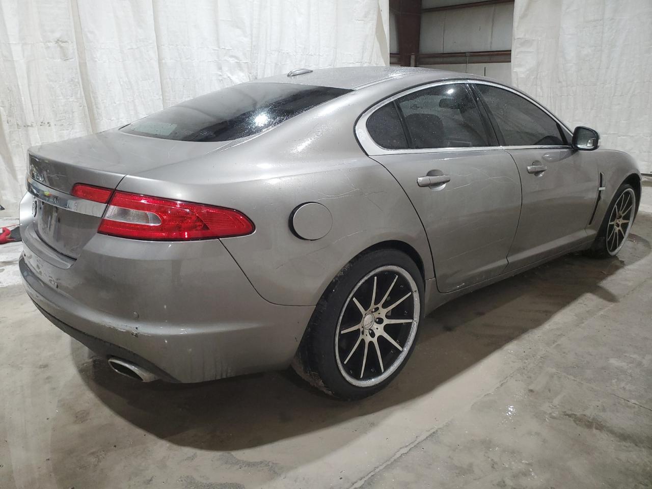 SAJWA05B69HR08082 2009 Jaguar Xf Luxury