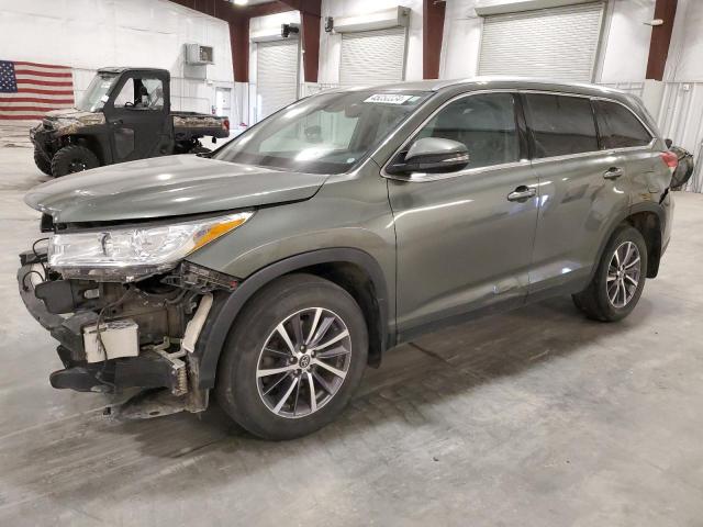 VIN 5TDJZRFH6KS703159 2019 Toyota Highlander, SE no.1