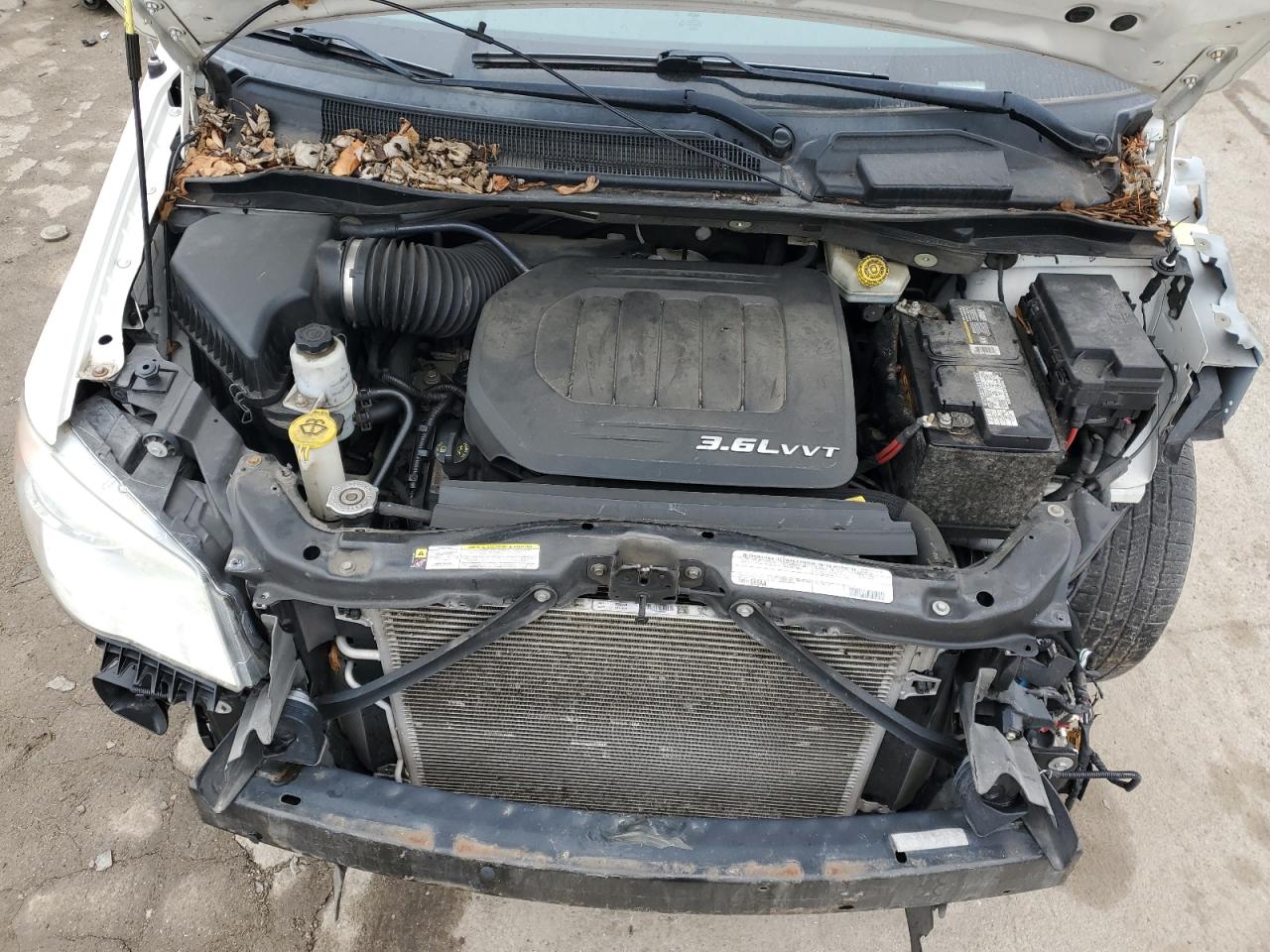 2C4RC1CG8CR229498 2012 Chrysler Town & Country Touring L