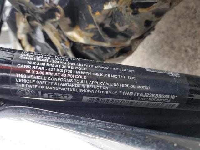 2019 HARLEY-DAVIDSON FLHC 1HD1YAJ23KB068818