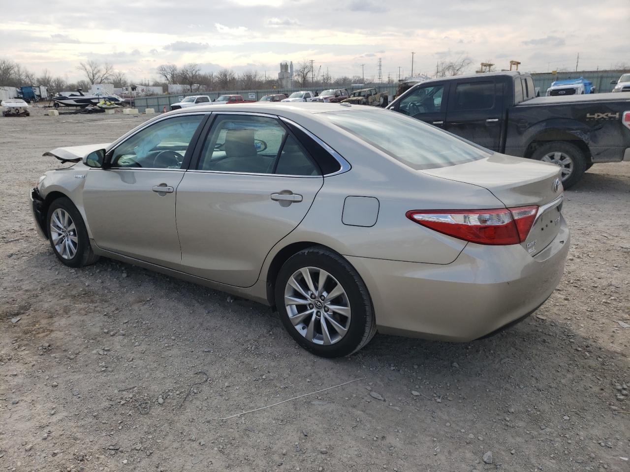 Lot #2429252661 2015 TOYOTA CAMRY HYBR