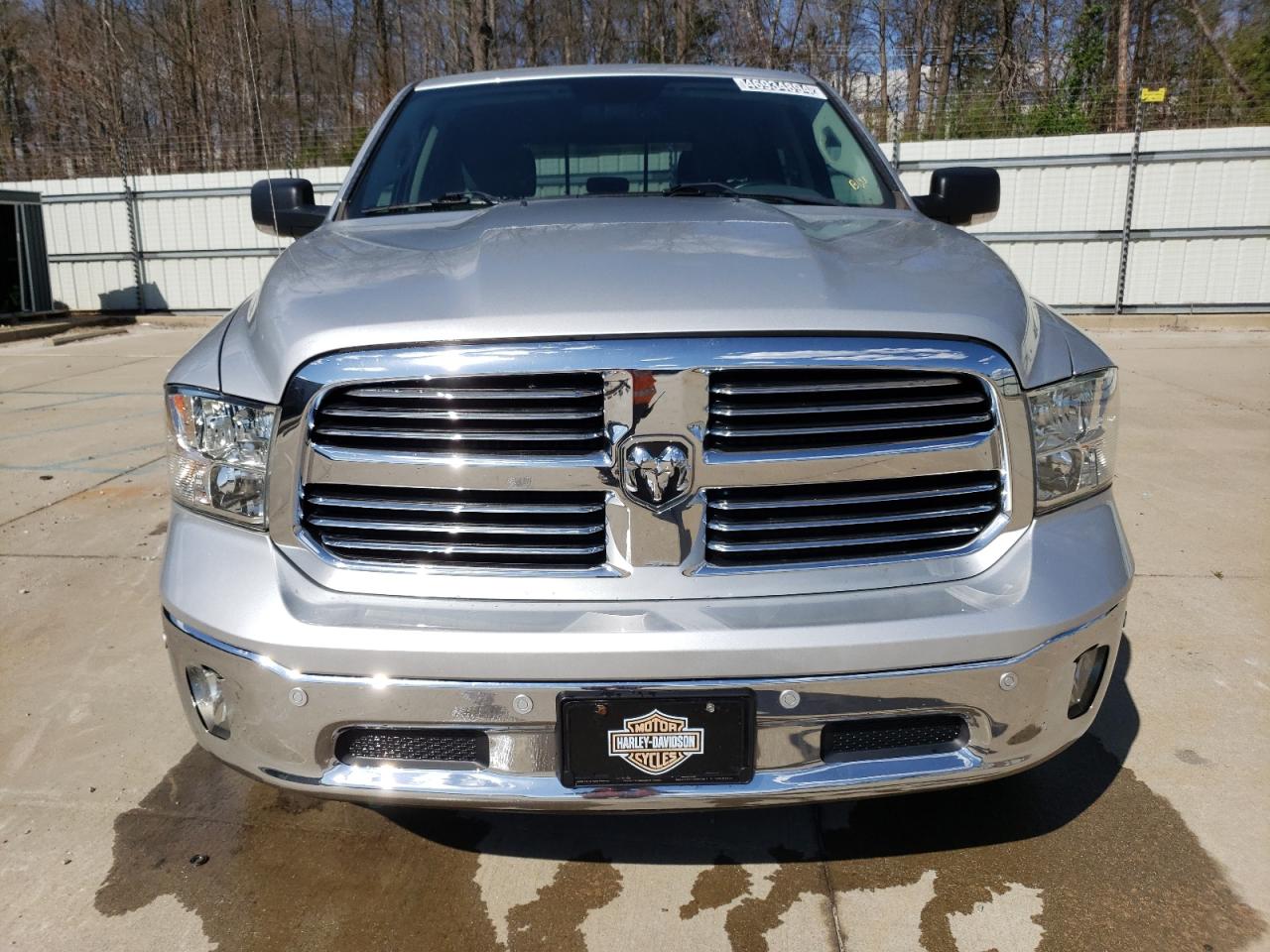 1C6RR7LG1JS121423 2018 Ram 1500 Slt