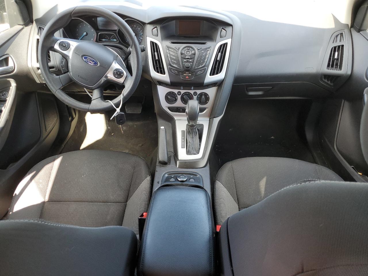 1FADP3K21EL338161 2014 Ford Focus Se