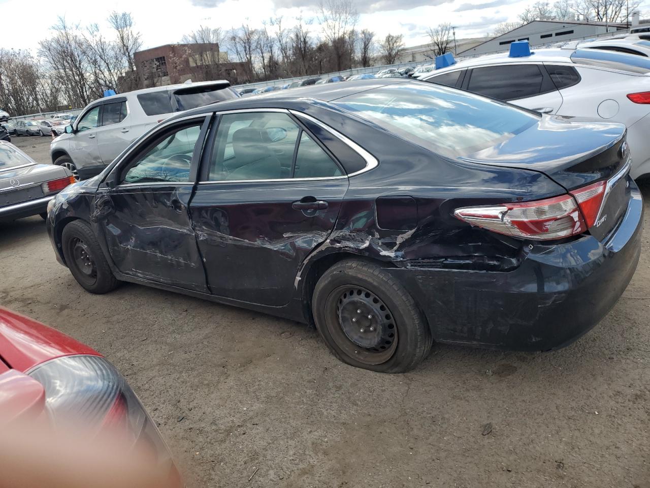 2015 Toyota Camry Le vin: 4T4BF1FK9FR512915