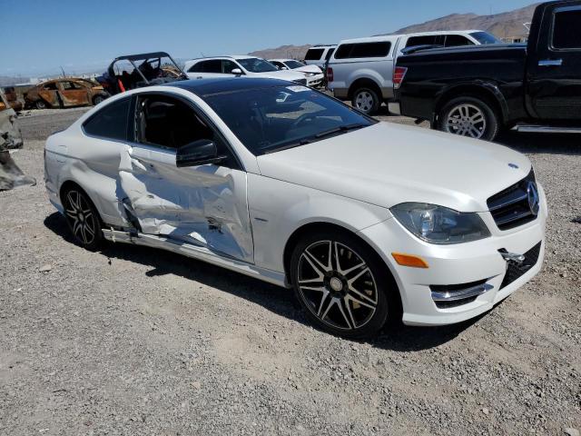 VIN WDDGJ4HB0EG284369 2014 Mercedes-Benz C-Class, 250 no.4