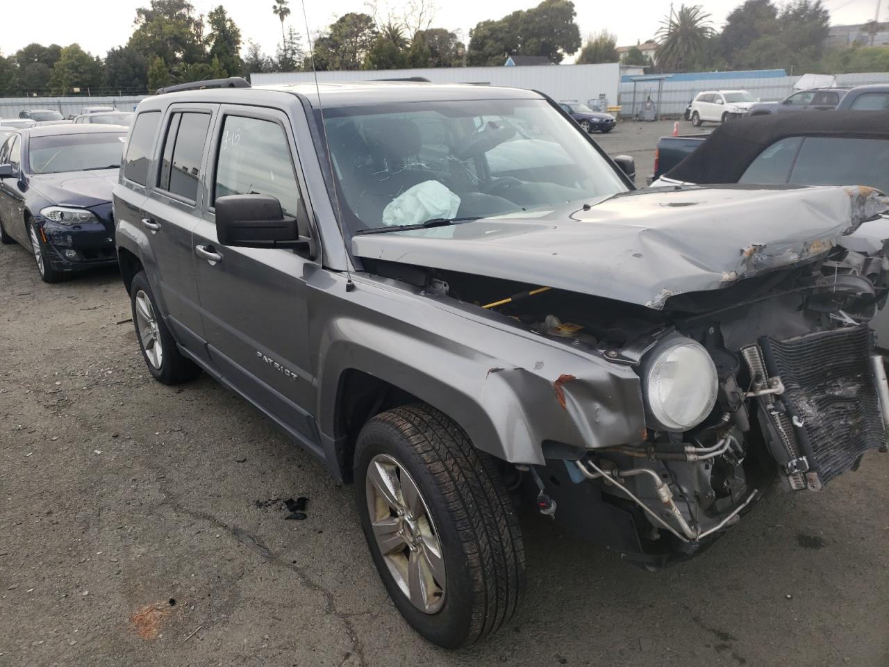 1C4NJRBB9DD249563 2013 Jeep Patriot Sport