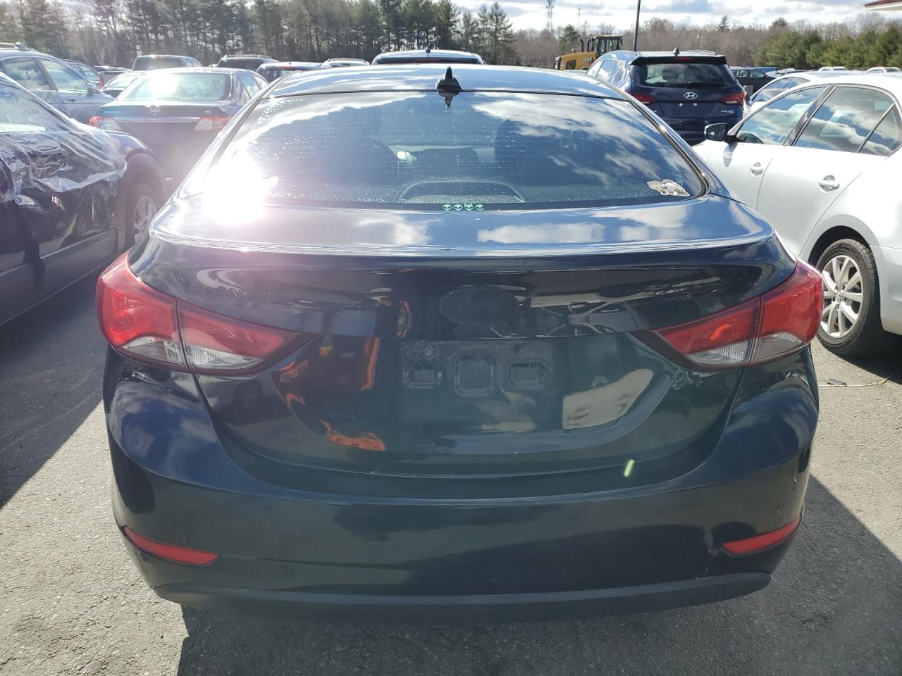 2016 Hyundai Elantra Se vin: 5NPDH4AE9GH736377