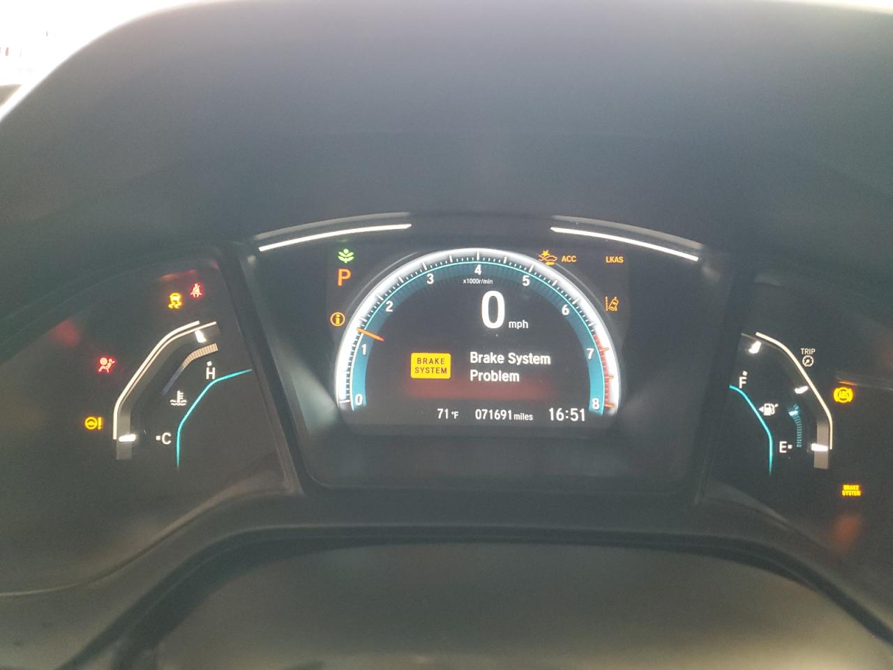 19XFC2F66KE006775 2019 Honda Civic Lx