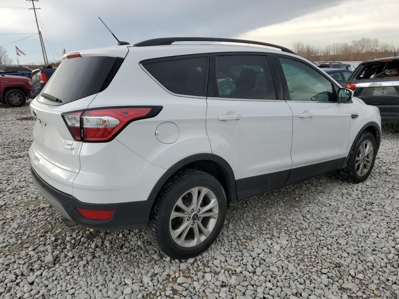 2018 Ford Escape Se vin: 1FMCU9GDXJUC53170