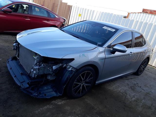 Lot #2517676014 2021 TOYOTA CAMRY SE salvage car