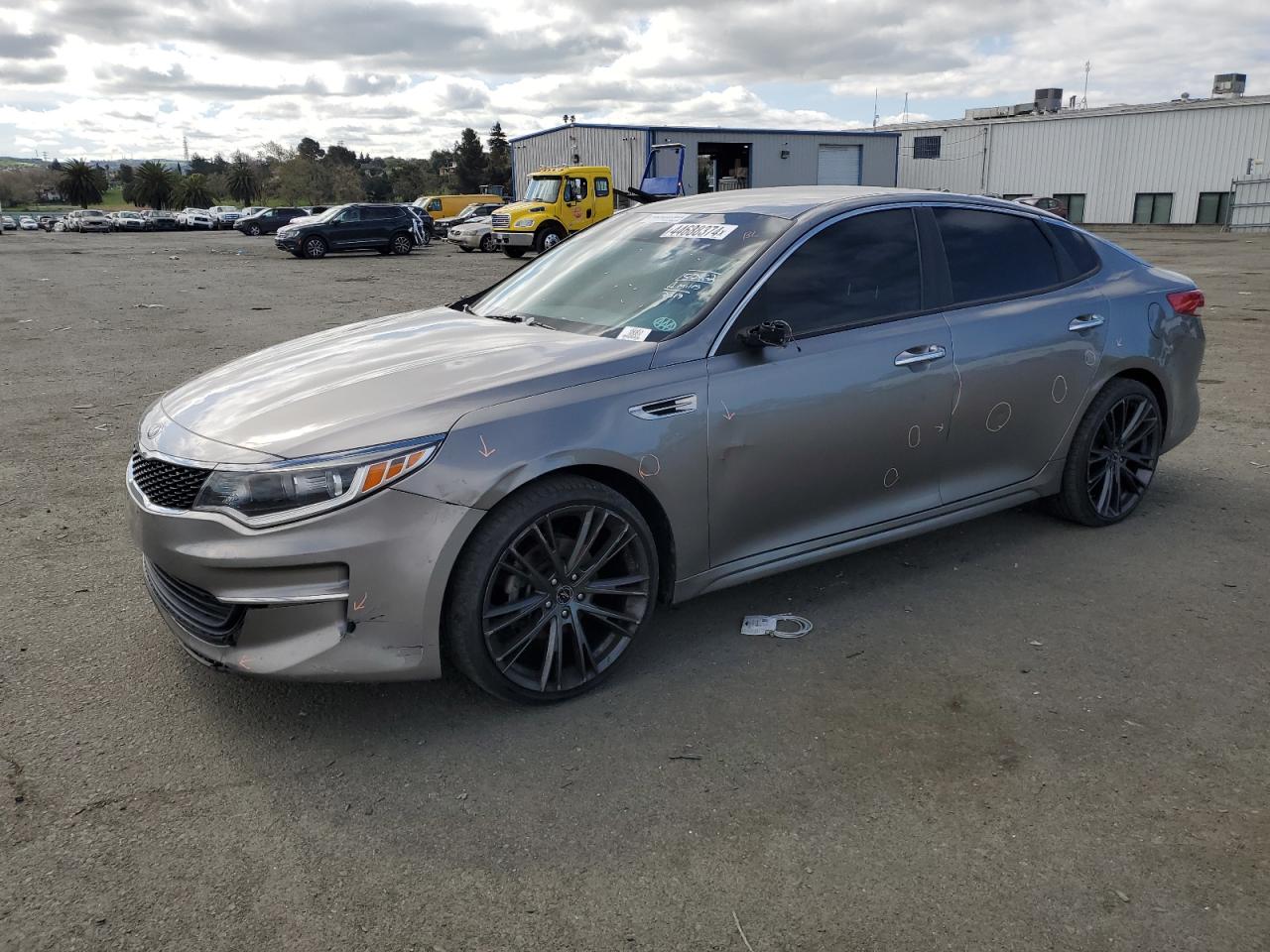 5XXGT4L33HG170611 2017 Kia Optima Lx