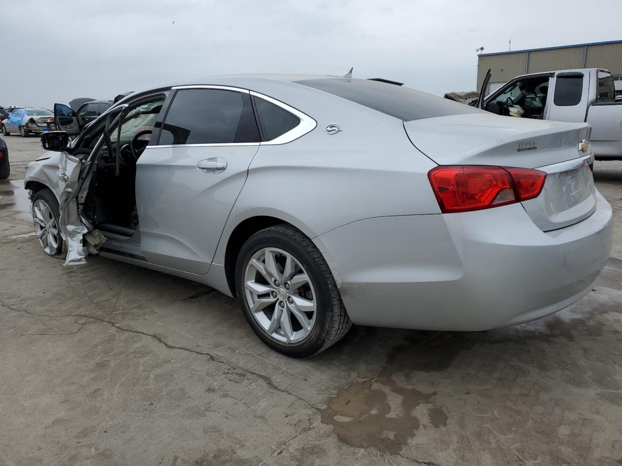 2G1105SA5J9158289 2018 Chevrolet Impala Lt