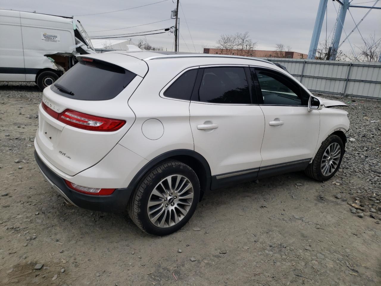 2017 Lincoln Mkc Reserve vin: 5LMCJ3D93HUL46576