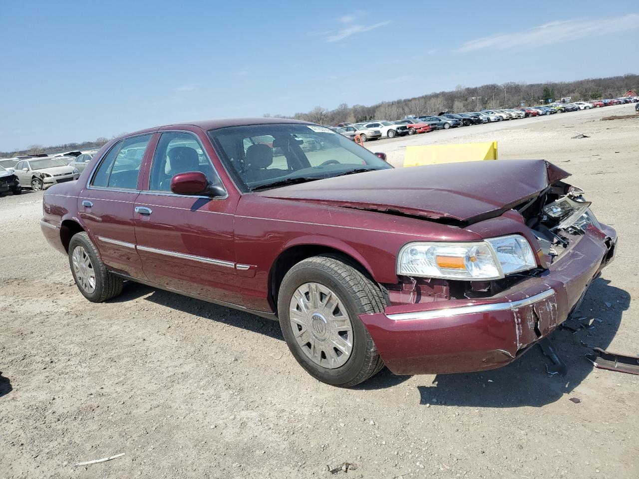 2MEFM74V06X615511 2006 Mercury Grand Marquis Gs