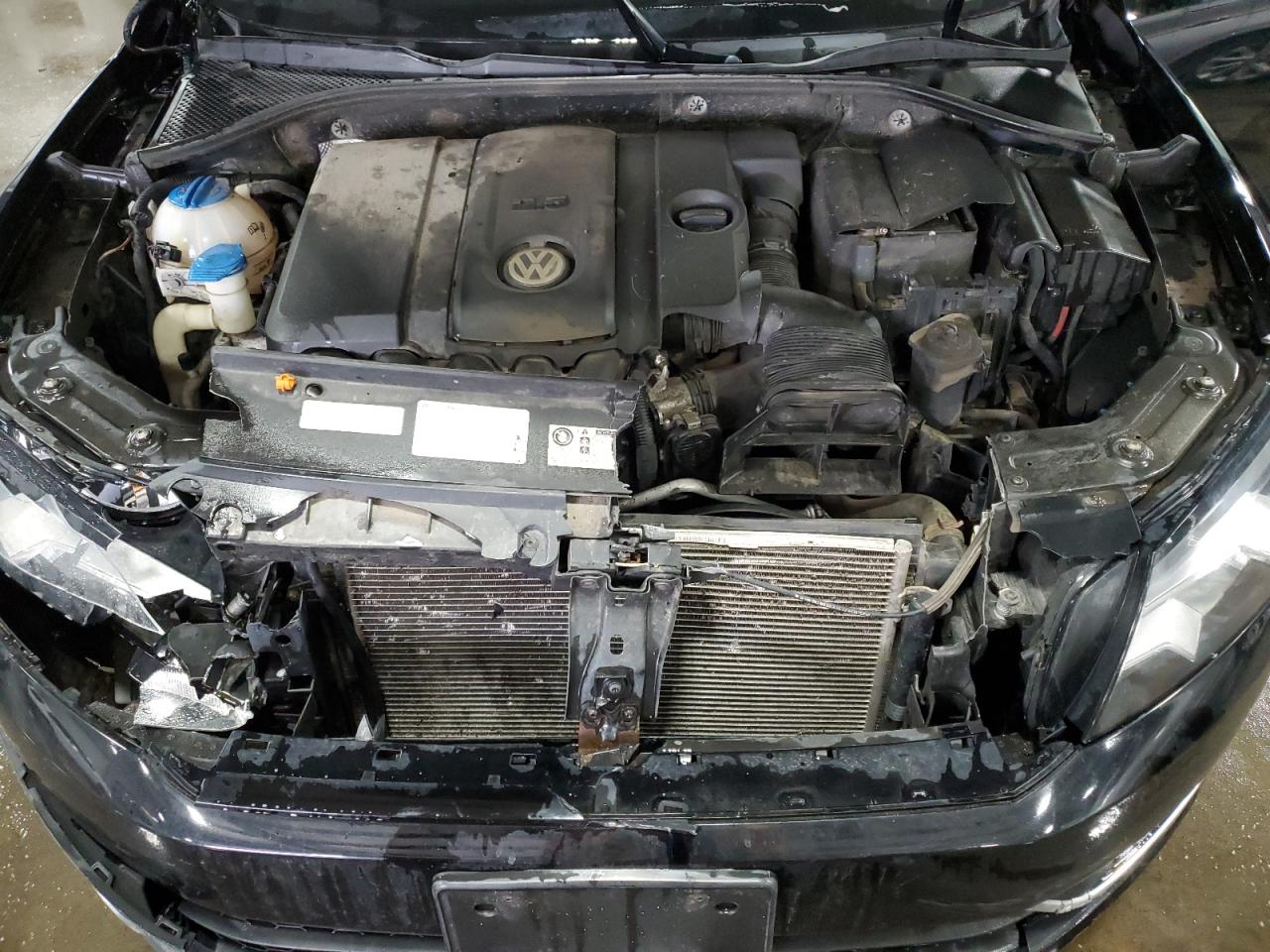 1VWBH7A37DC016152 2013 Volkswagen Passat Se