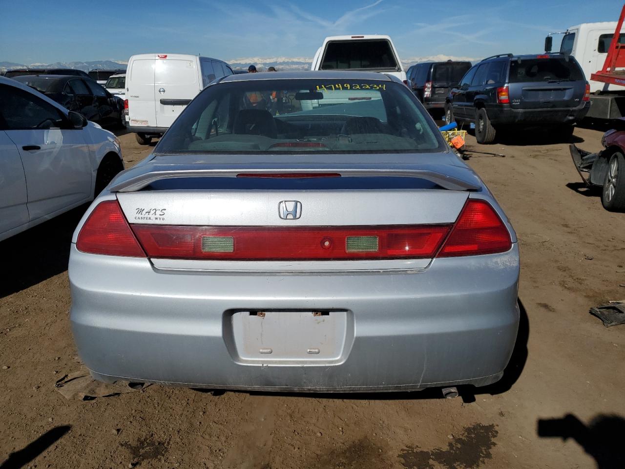 1HGCG22501A003300 2001 Honda Accord Ex