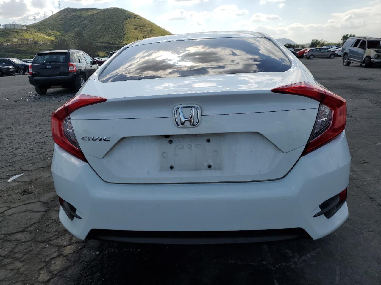 2017 Honda Civic Lx vin: 2HGFC2F56HH517201