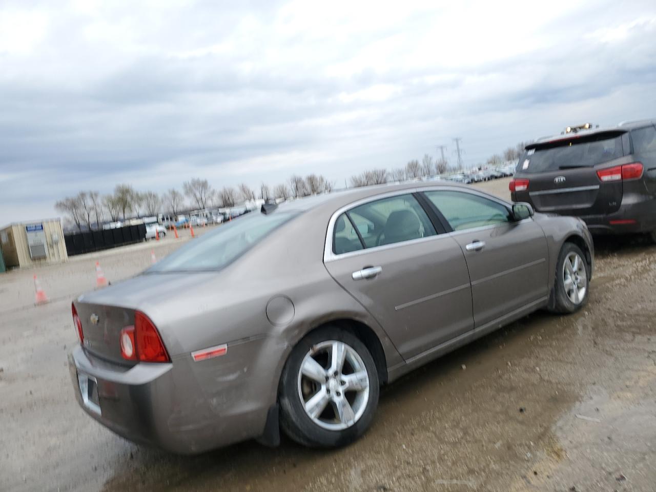 1G1ZD5E0XCF176470 2012 Chevrolet Malibu 2Lt