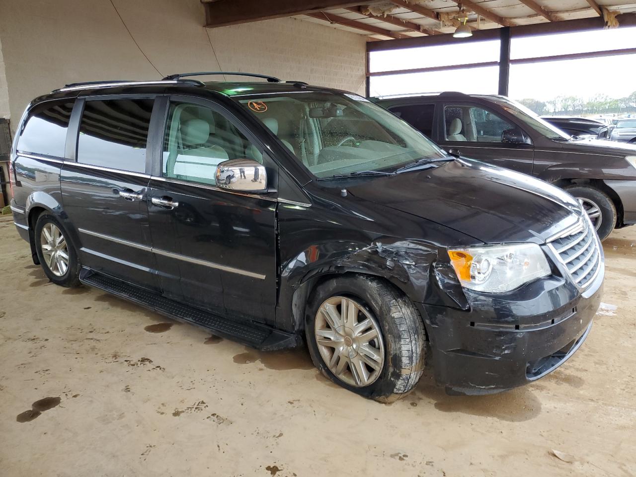 2A4RR6DX9AR260843 2010 Chrysler Town & Country Limited