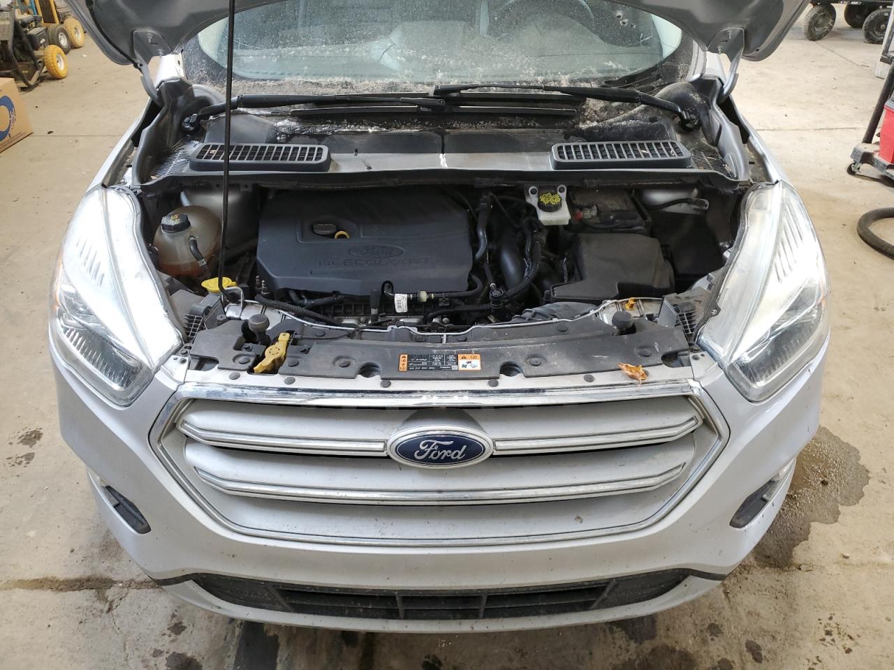 1FMCU9HD9JUA37597 2018 Ford Escape Sel