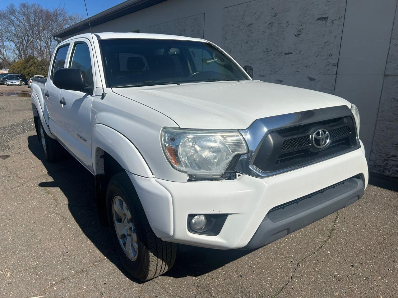 2013 Toyota Tacoma Double Cab vin: 3TMLU4EN8DM129944