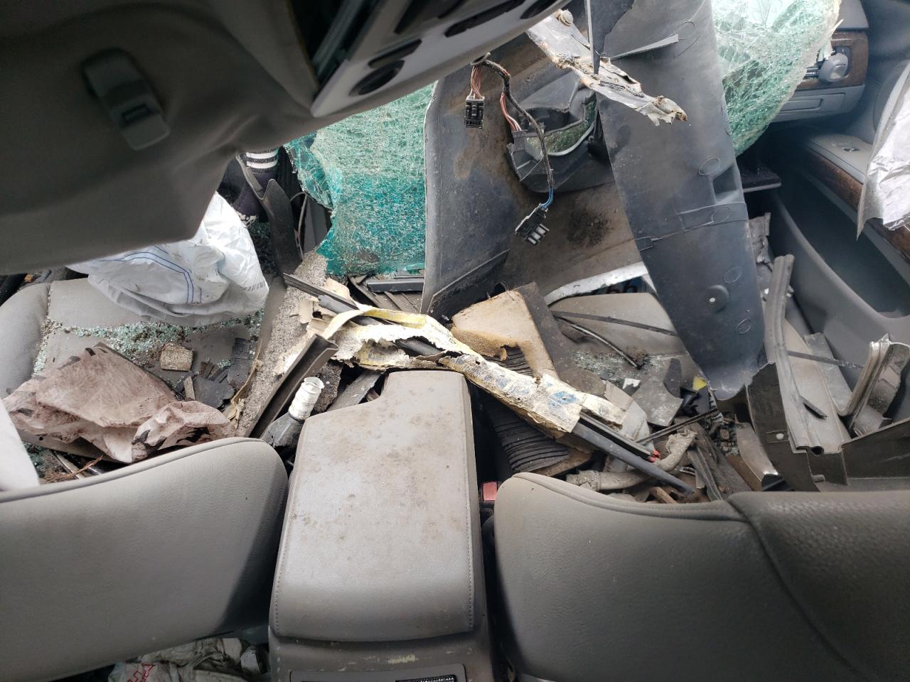 WBAVC93587KX53165 2007 BMW 328 Xi