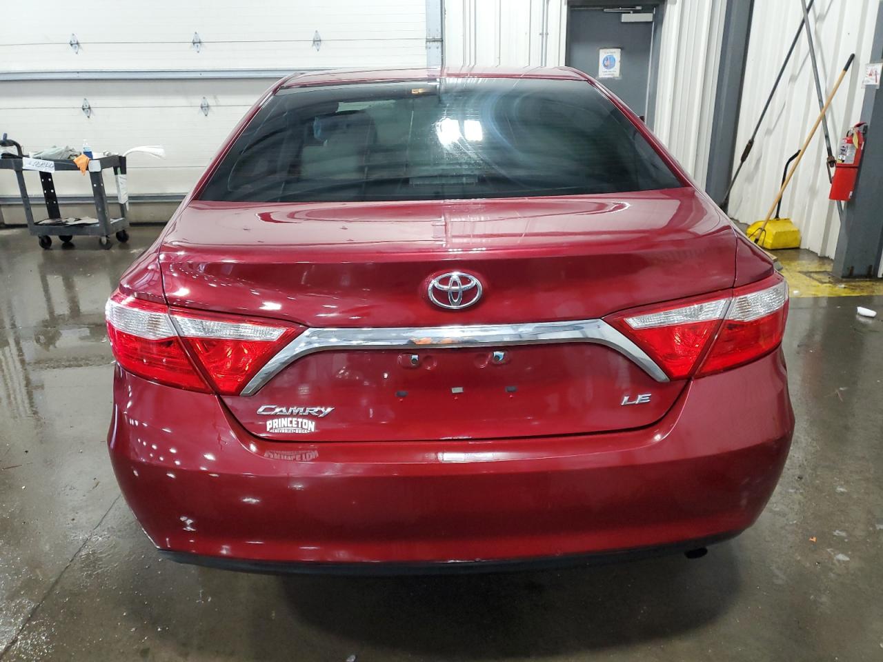 2016 Toyota Camry Le vin: 4T1BF1FK7GU603855