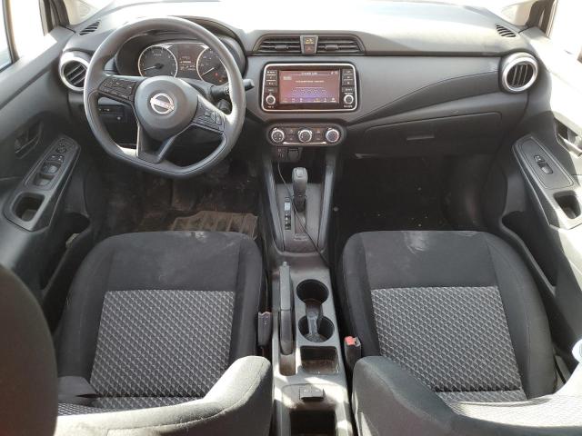  NISSAN VERSA 2024 Сріблястий