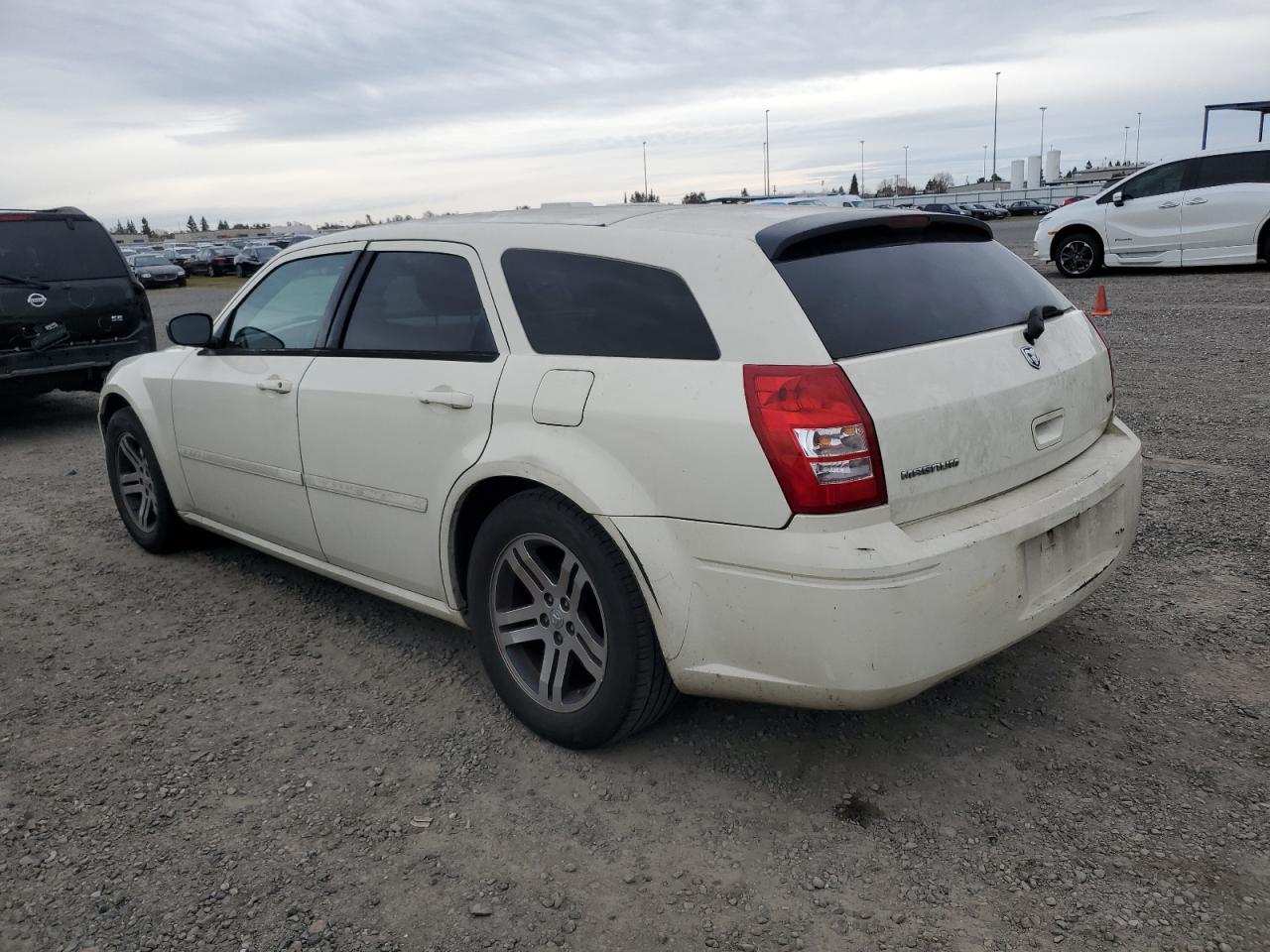 2D4FV48V15H618274 2005 Dodge Magnum Sxt