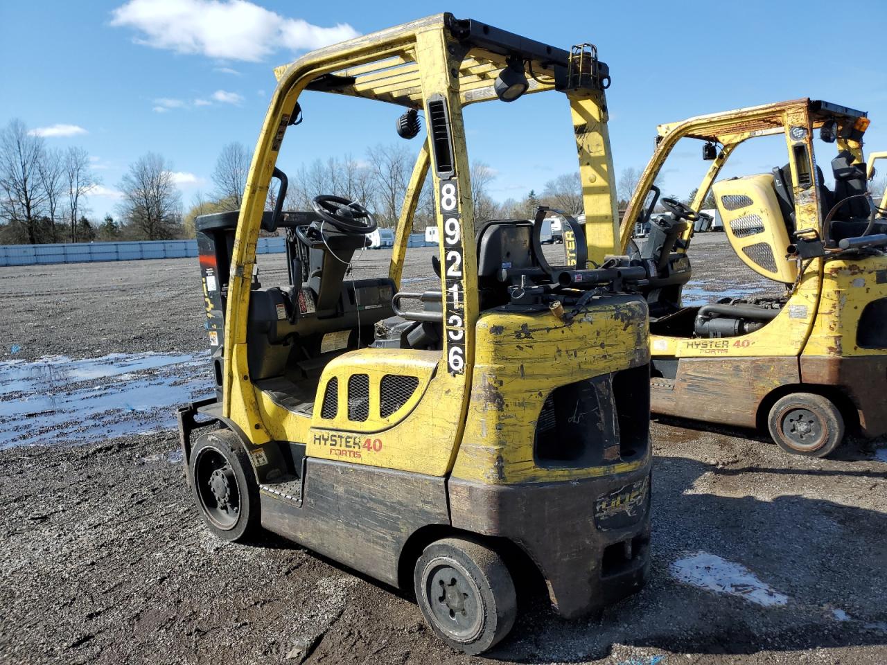 Lot #3242791983 2010 HYST FORKLIFT