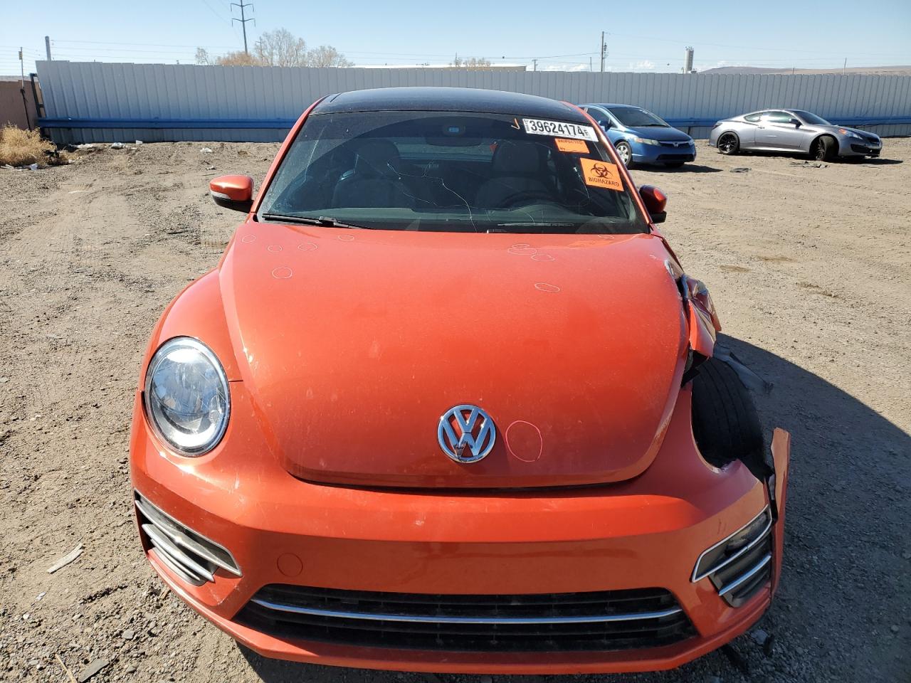 2018 Volkswagen Beetle S vin: 3VWFD7AT3JM704012