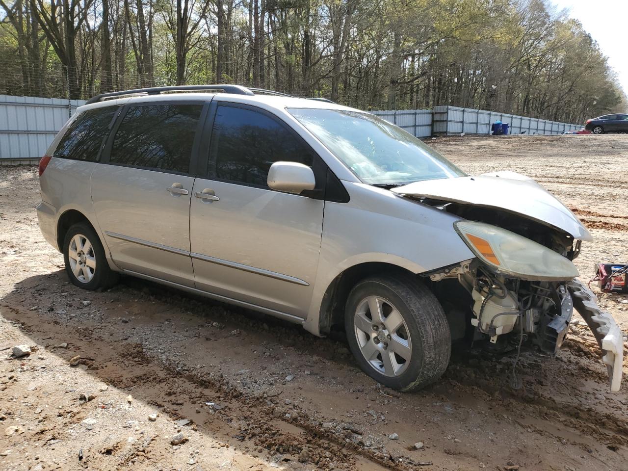 5TDZA22C74S129962 2004 Toyota Sienna Xle