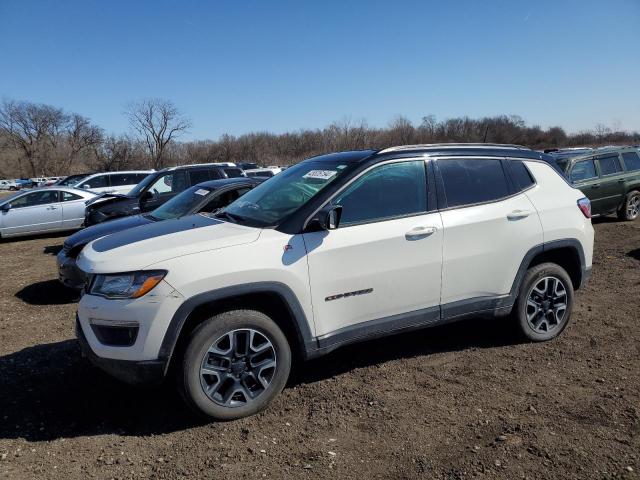 Lot #2455151405 2019 JEEP COMPASS TR salvage car