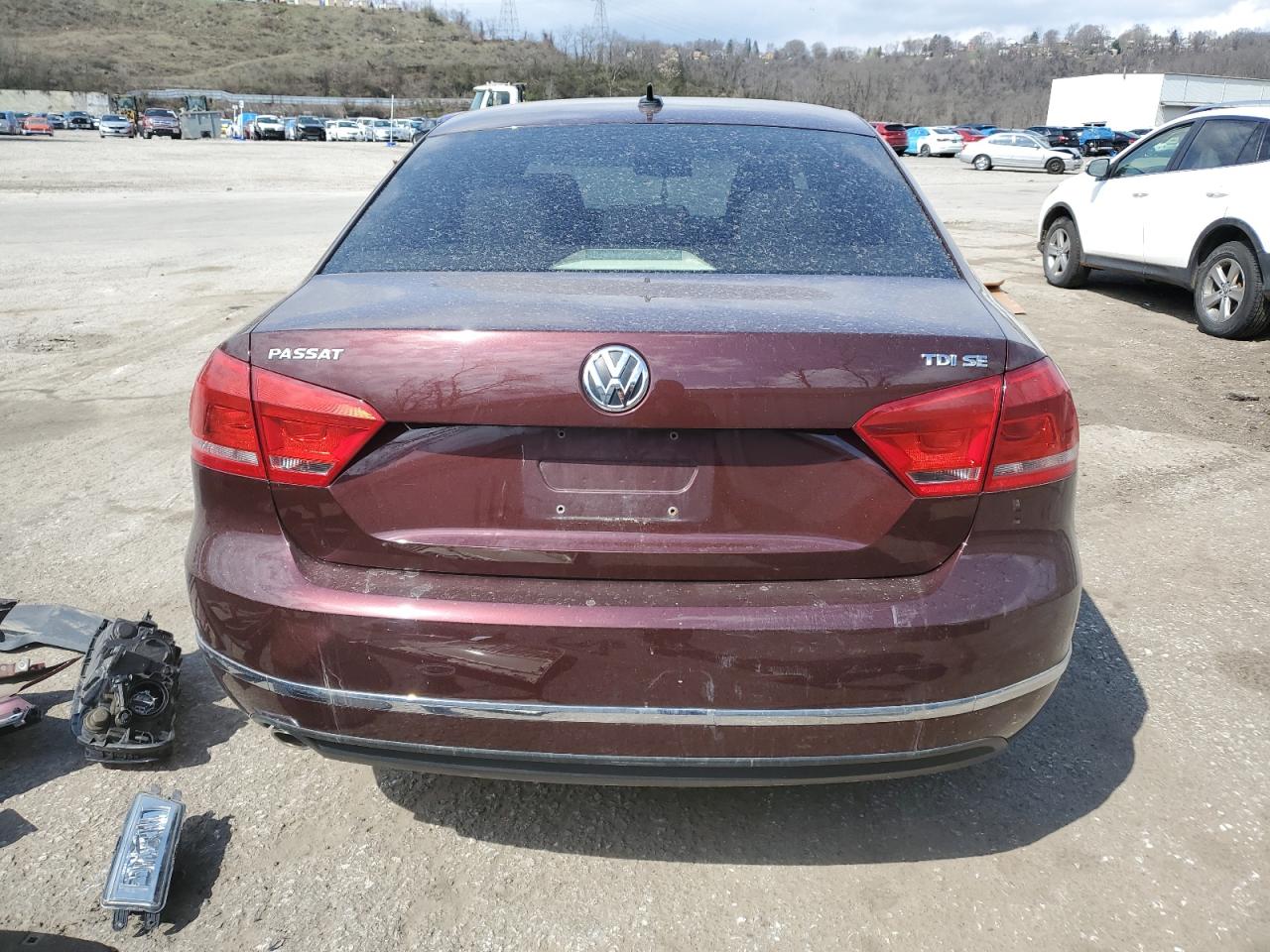 1VWBN7A38DC038864 2013 Volkswagen Passat Se