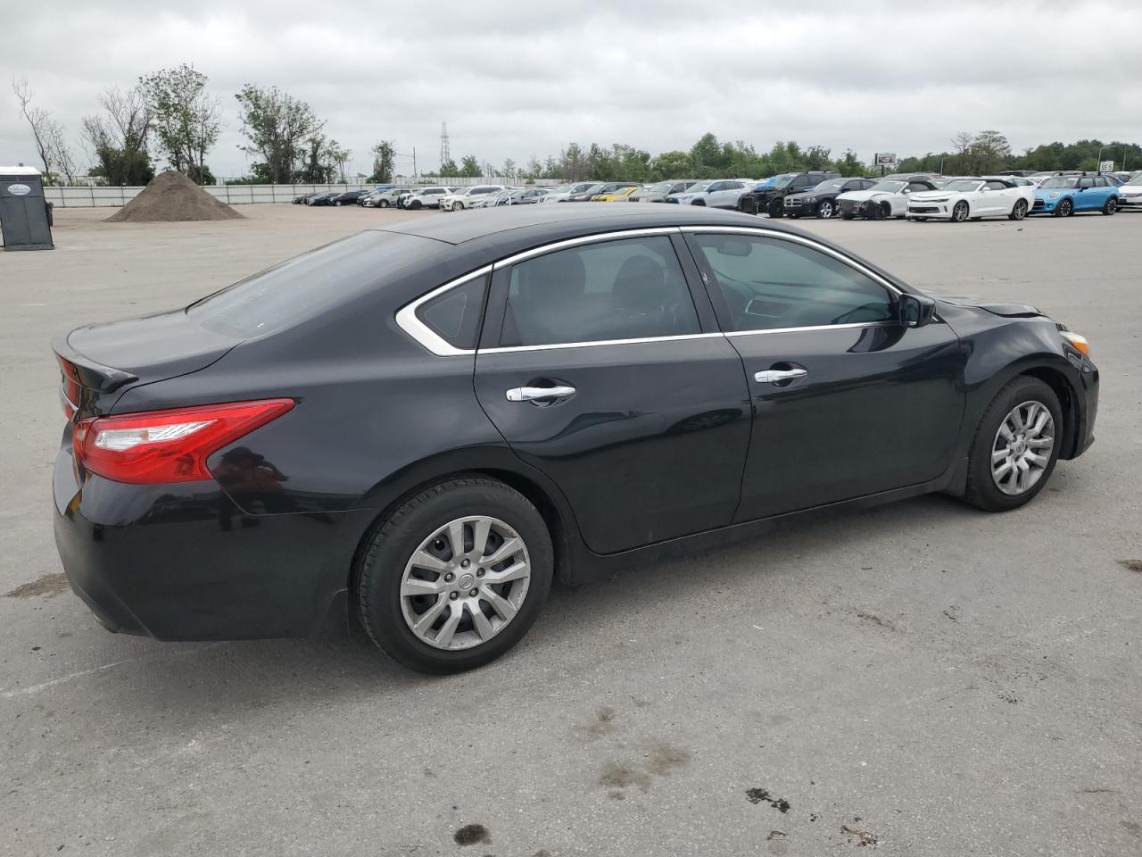 1N4AL3AP9HC211352 2017 Nissan Altima 2.5